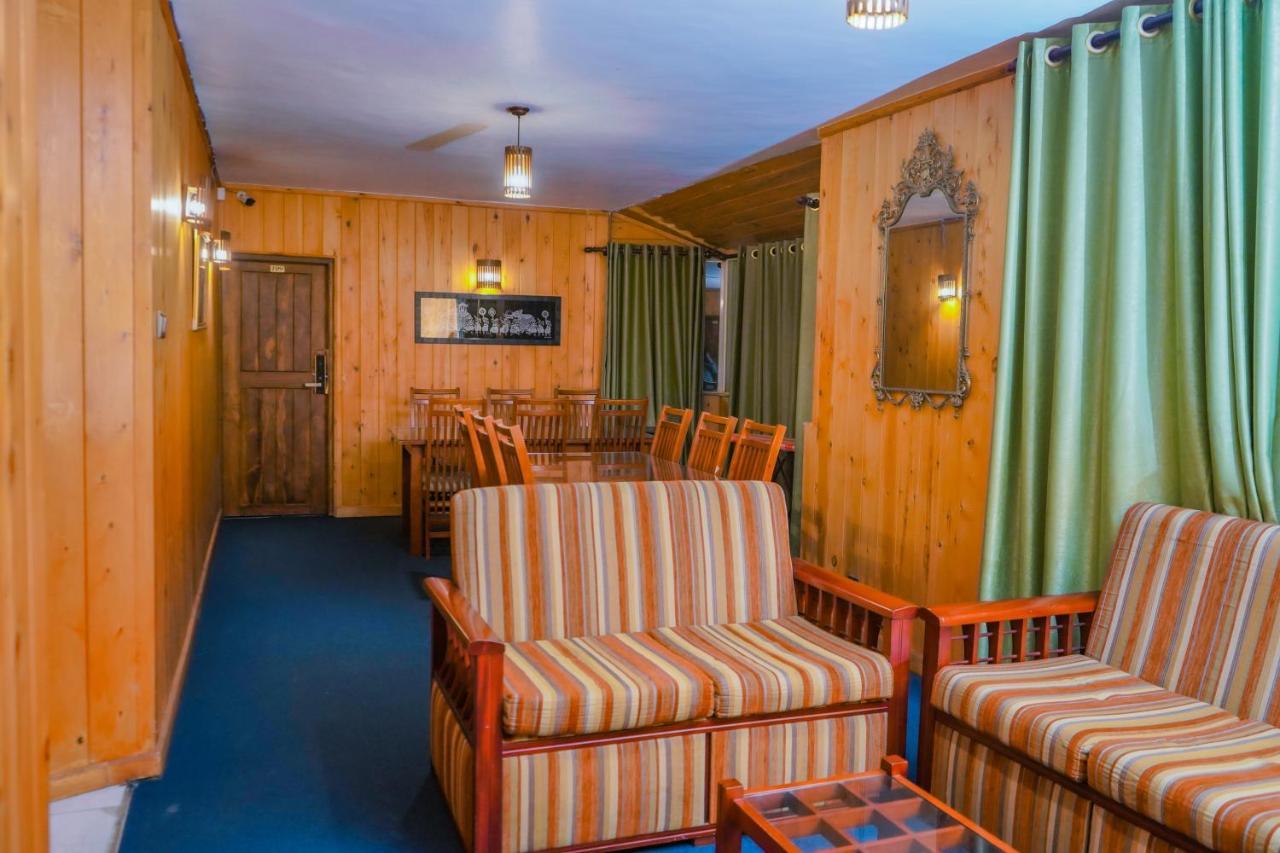 فندق Blue Moon Residency نوفارا إيلِيا المظهر الخارجي الصورة